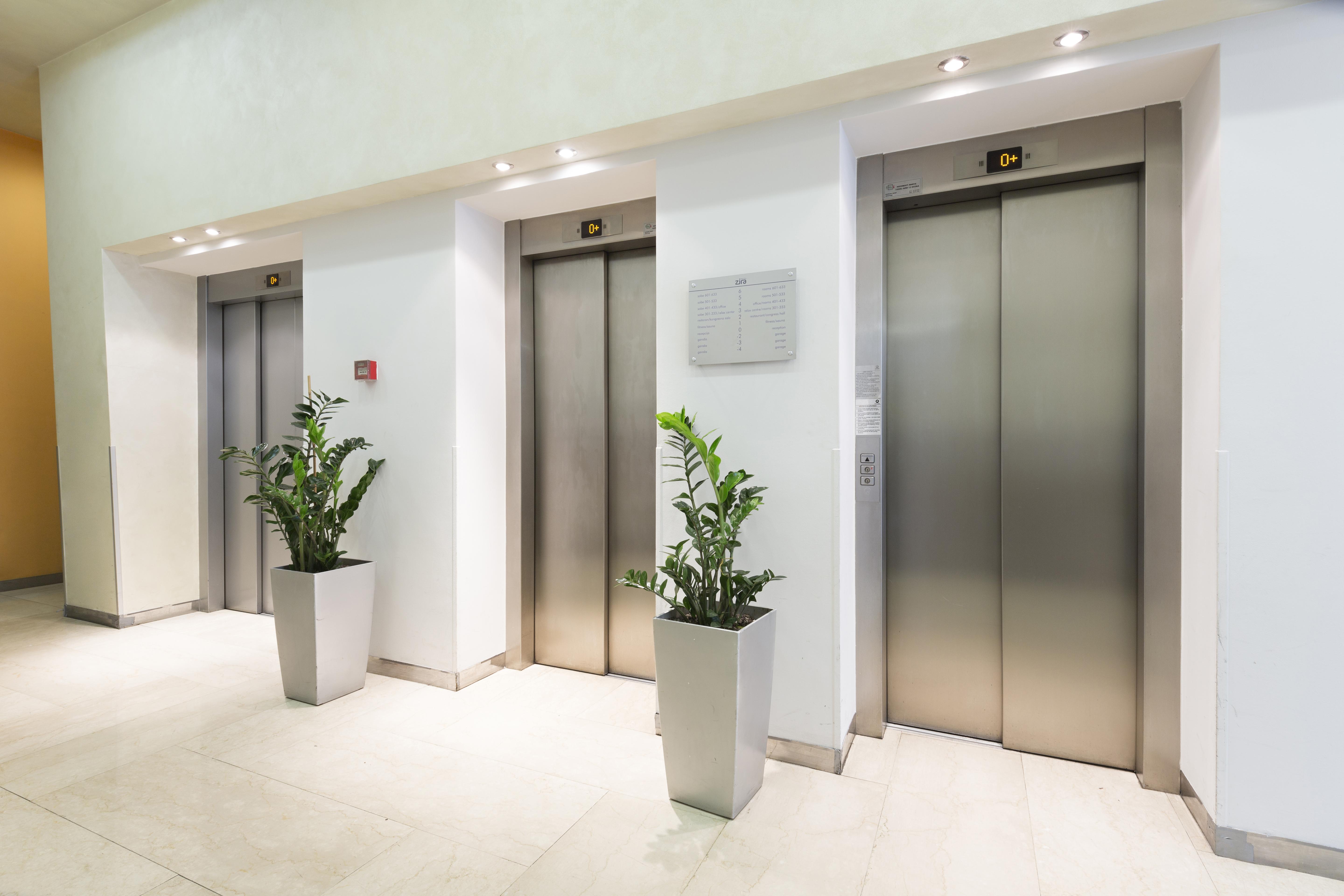 Nobel Zira Hotel Belgrade Exterior photo